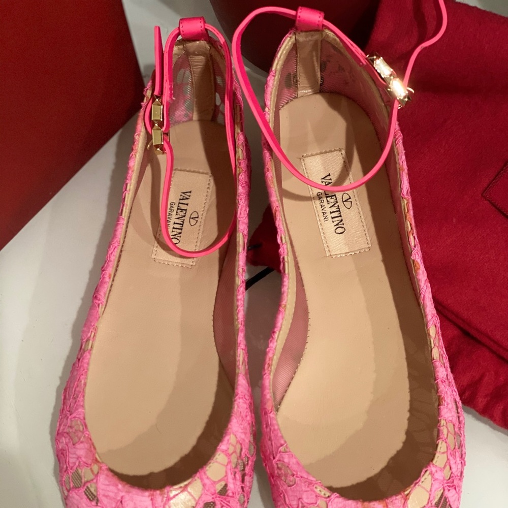 Valentino Lace strap size 36.5